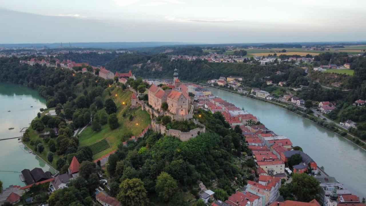 Luxus Apartment In Burghausen Buitenkant foto